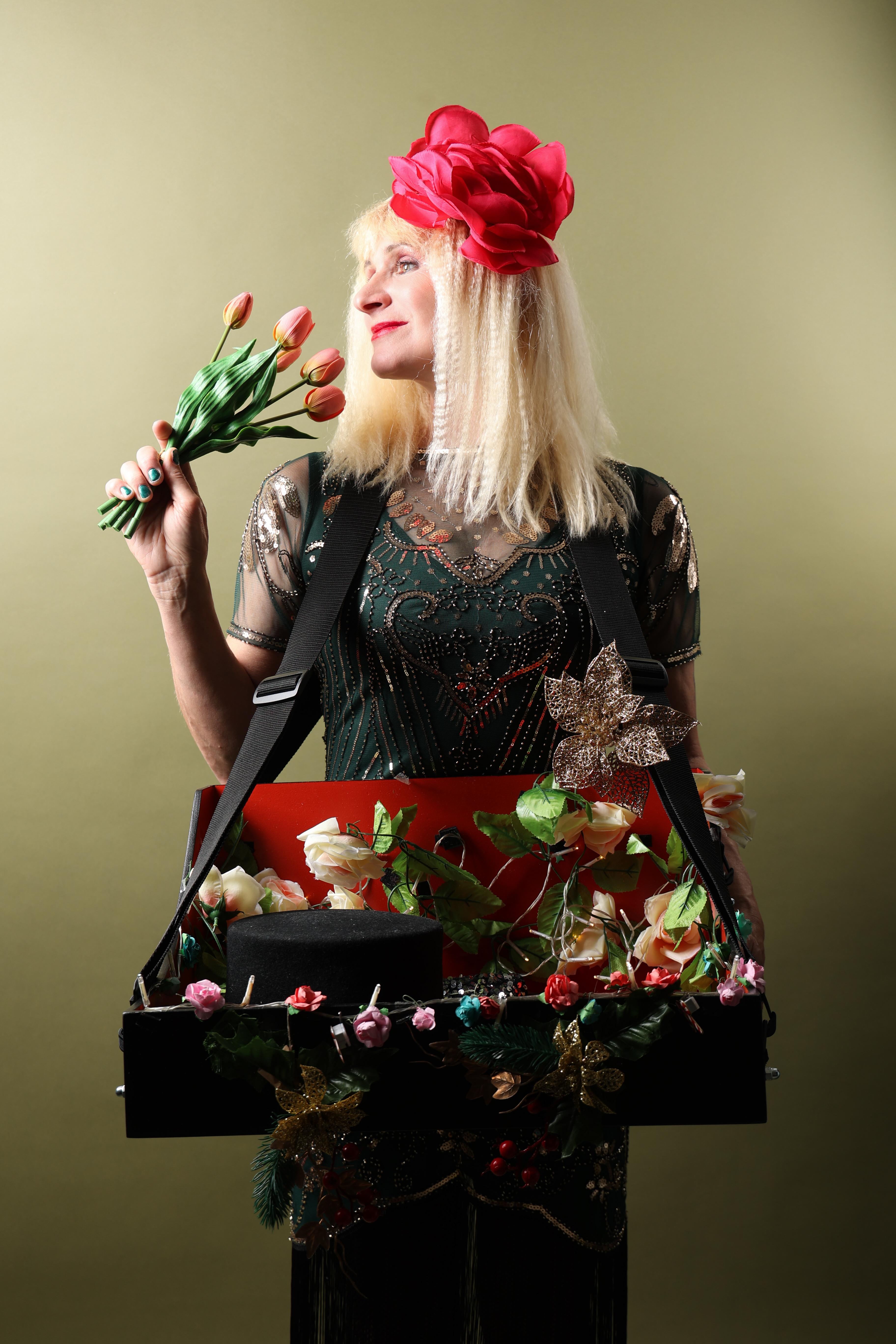 Mariann Engels | Seilartistik | Programm 'Bauchladen Dame'