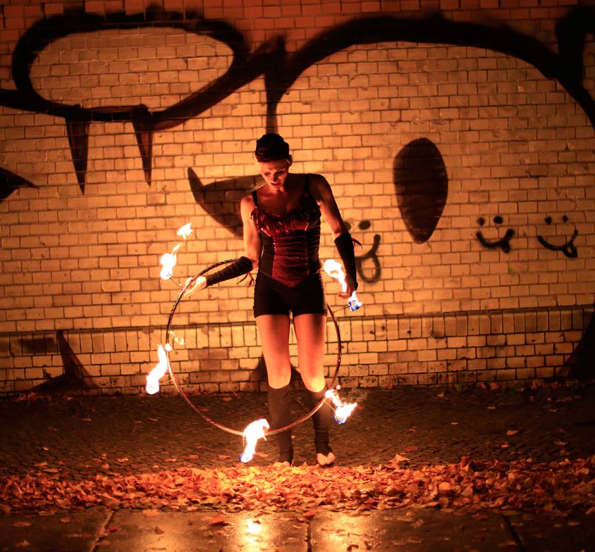 Mariann Engels | Seilartistik | Programm 'Feuershow'